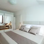 Apartman Days - Modern - New Town